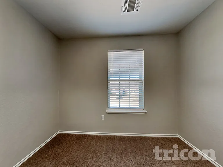 15102 Verela Dr — Photo 10