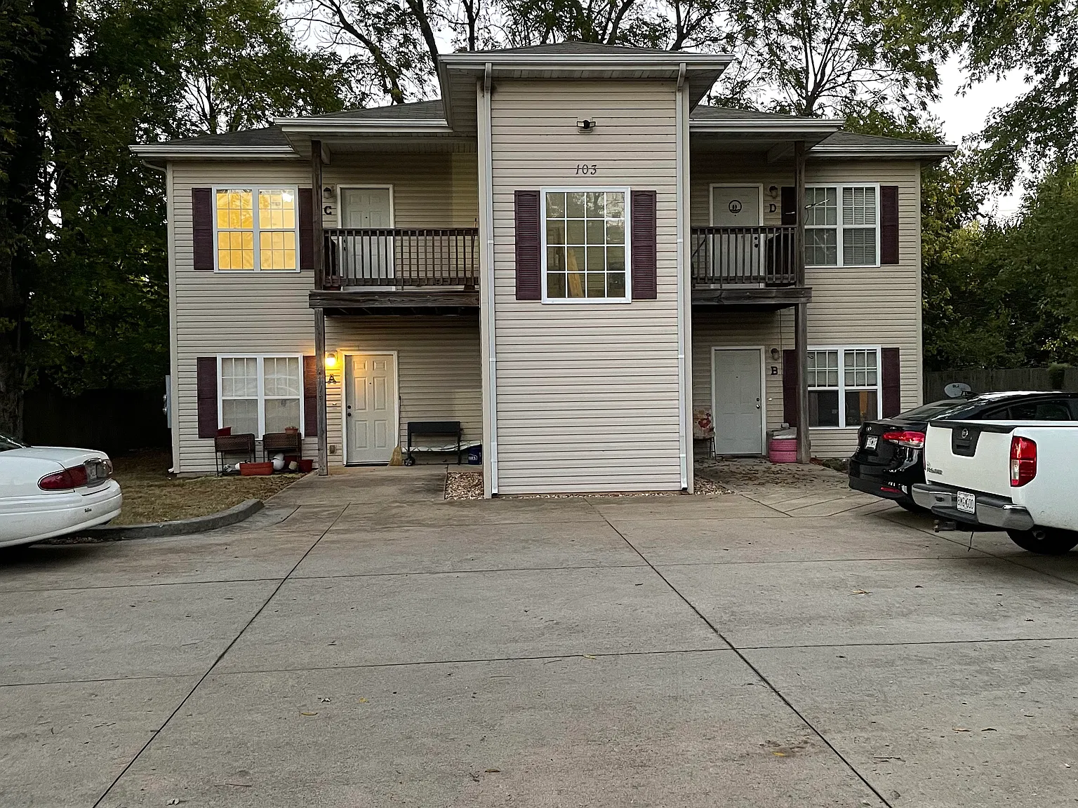 2 bed, 770 sqft, $775 — Photo 1