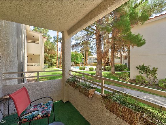 4th image of 2627 S Durango Dr APT 102