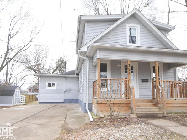 751 Woodlawn Ave, Owosso, MI 48867