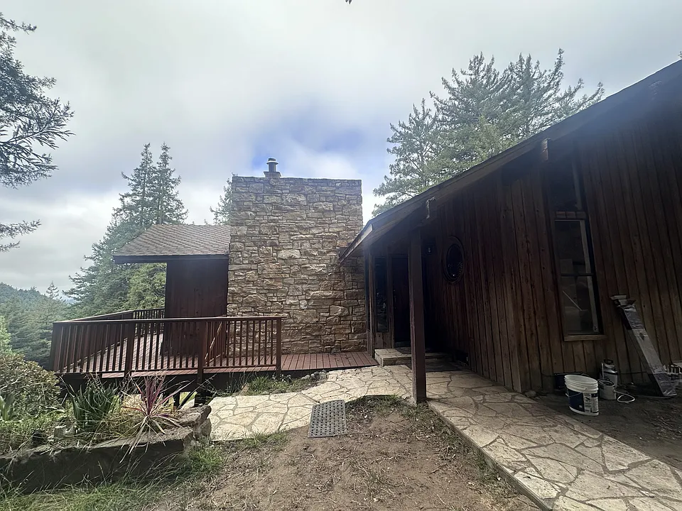 Metalwood Dr