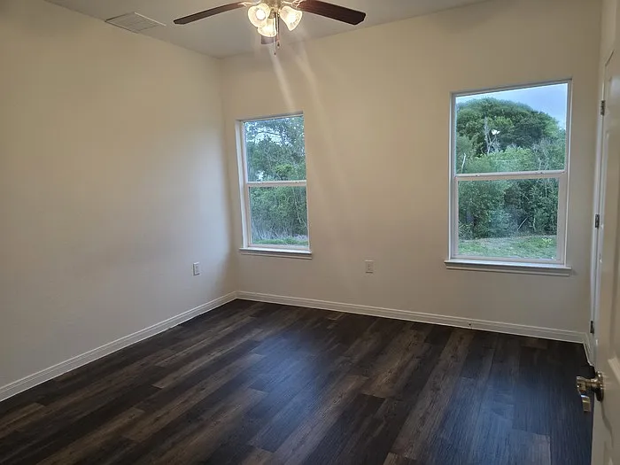 6311 White Oak Dr — Photo 6