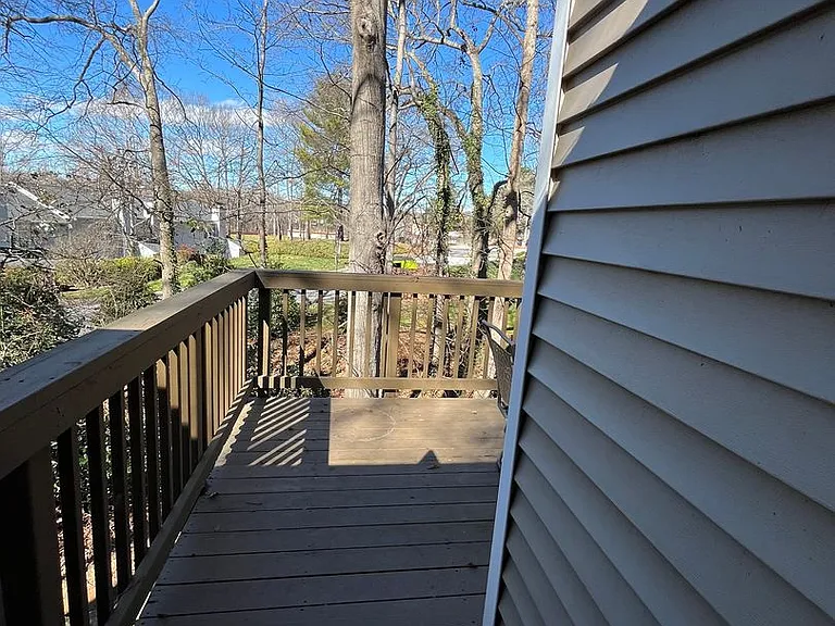 816 Market Pl — Photo 15