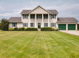 5044 Buckneck Rd, Bradford, OH 45308