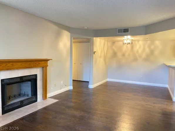 3450 Erva St APT 125, Las Vegas, NV 89117