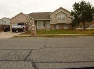 964 N 575 W, Clinton, UT 84015