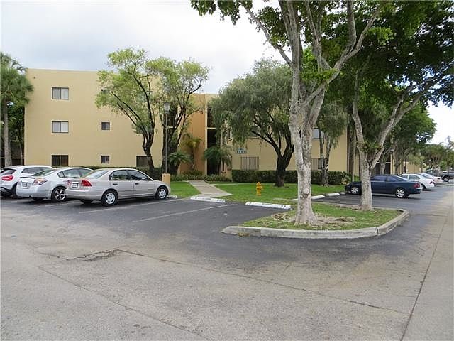 1st image of 8065 SW 107th Ave APT 209