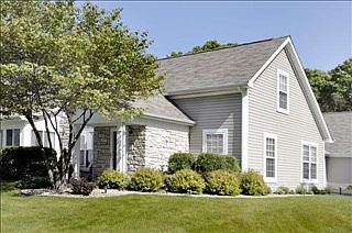 1st image of 493 Ashton Lake Dr