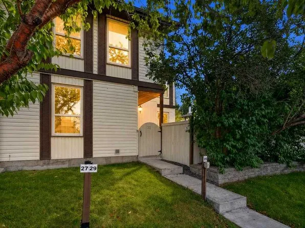 3200 W 60th St NE #33, Calgary, AB T1Y 4K8