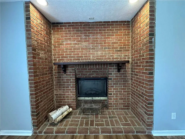 1014 Millerton Dr — Photo 9