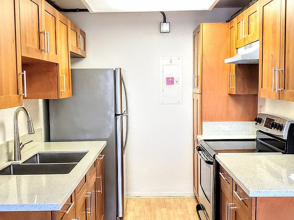 3rd image of 509 Mananai Pl #33C