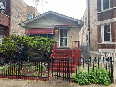 932 N Ridgeway Ave, Chicago, IL, 60651
