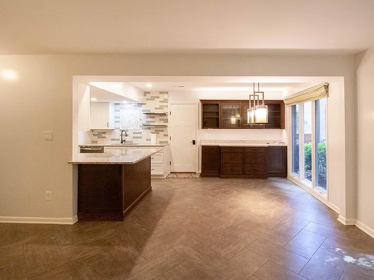 3503 Redwood Ct — Photo 45