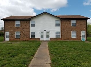 1088 Pembroke Oak Grove Rd, Oak Grove, KY 42262