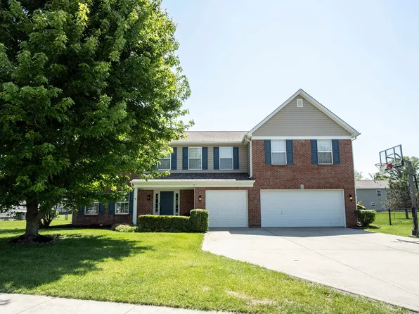 2385 S Moeller Cir, New Palestine, IN 46163