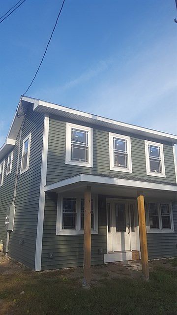 2nd image of 512 N Carroll St