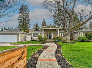 24 Arends Ln, Walnut Creek, CA 94597