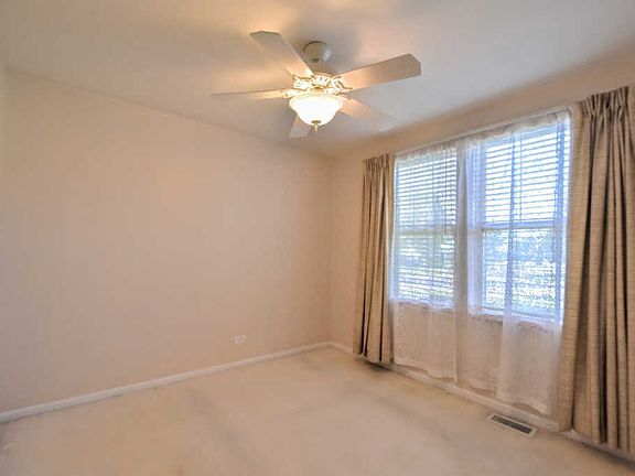 5th image of 2 Wexford Ct