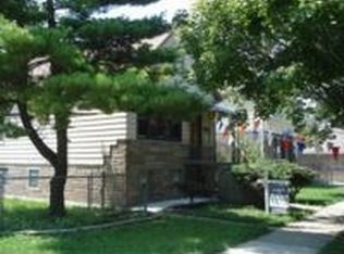 4915 W 32nd Pl, Cicero, IL 60804