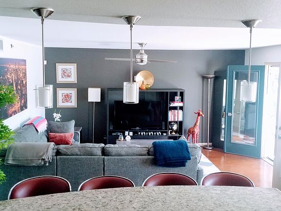 4th image of 41 Waller St APT 205