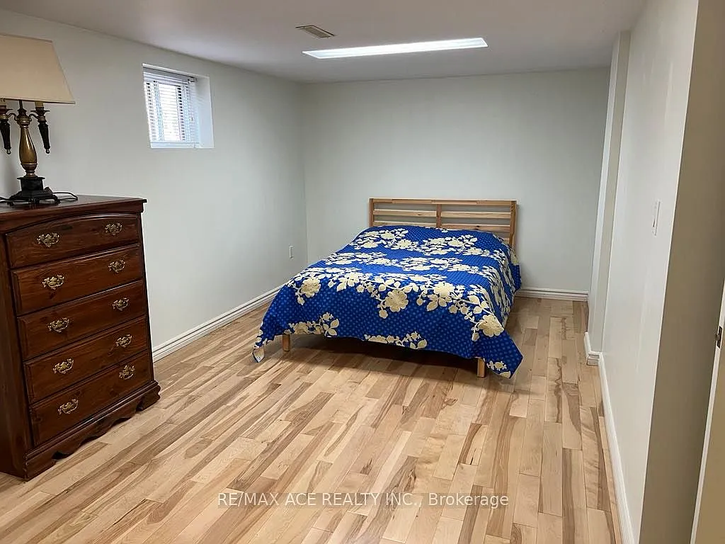 2 bed, $1,900 — Photo 4