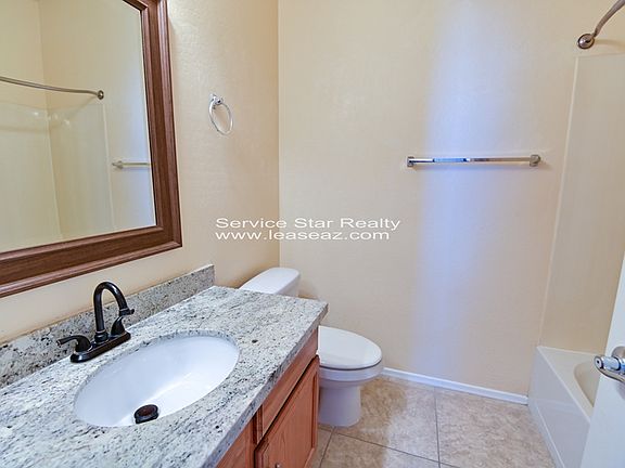 5th image of 2720 E Vermont Dr