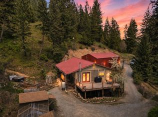 22707 E Lakeview Rd, Newman Lake, WA 99025