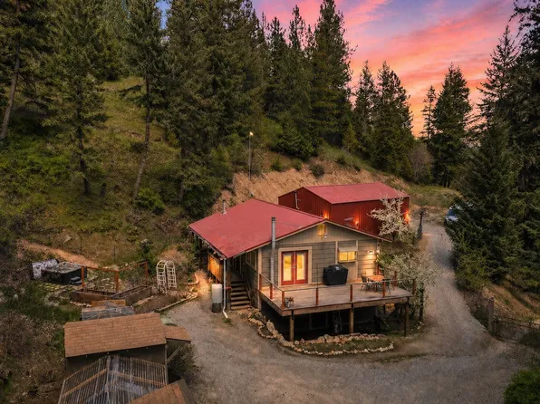 22707 E Lakeview Rd, Newman Lake, WA 99025