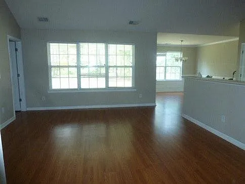 216 Latherton Ct — Photo 5