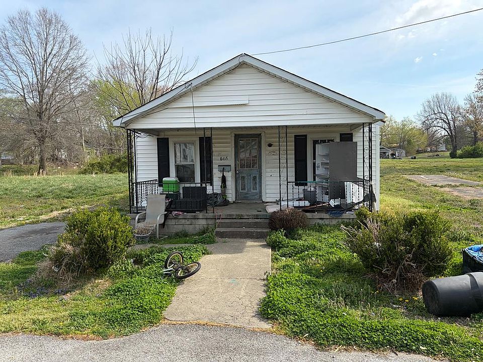 1st image of 805 Givens St