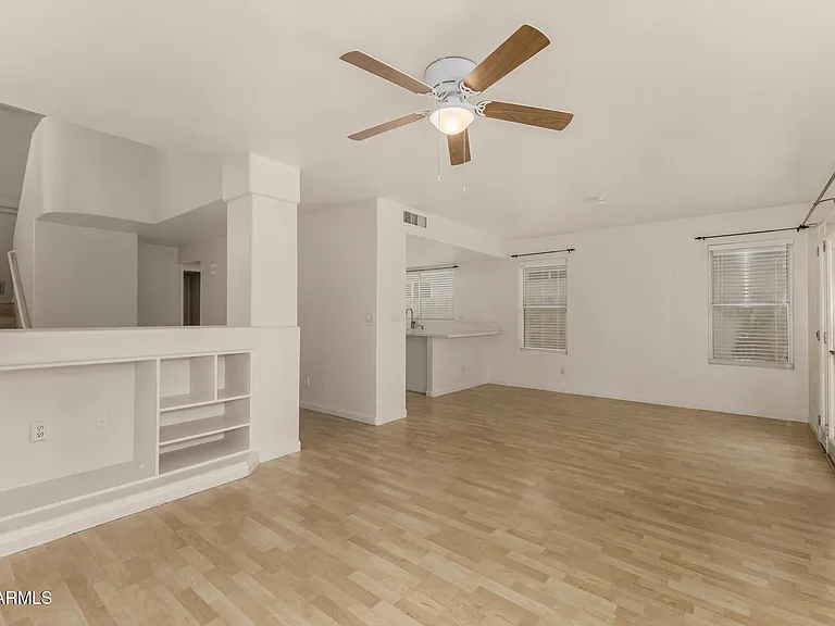 1343 E Angela Dr — Photo 10