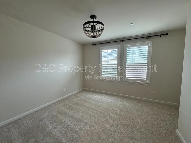 14826 Kit Carson Dr — Photo 8