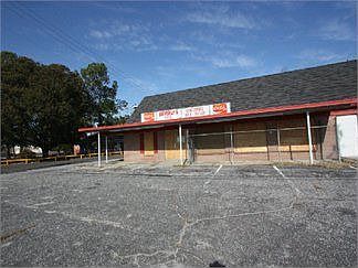 1st image of 2020 W 5th St