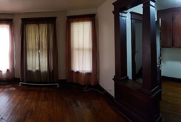 Living room / Entrance