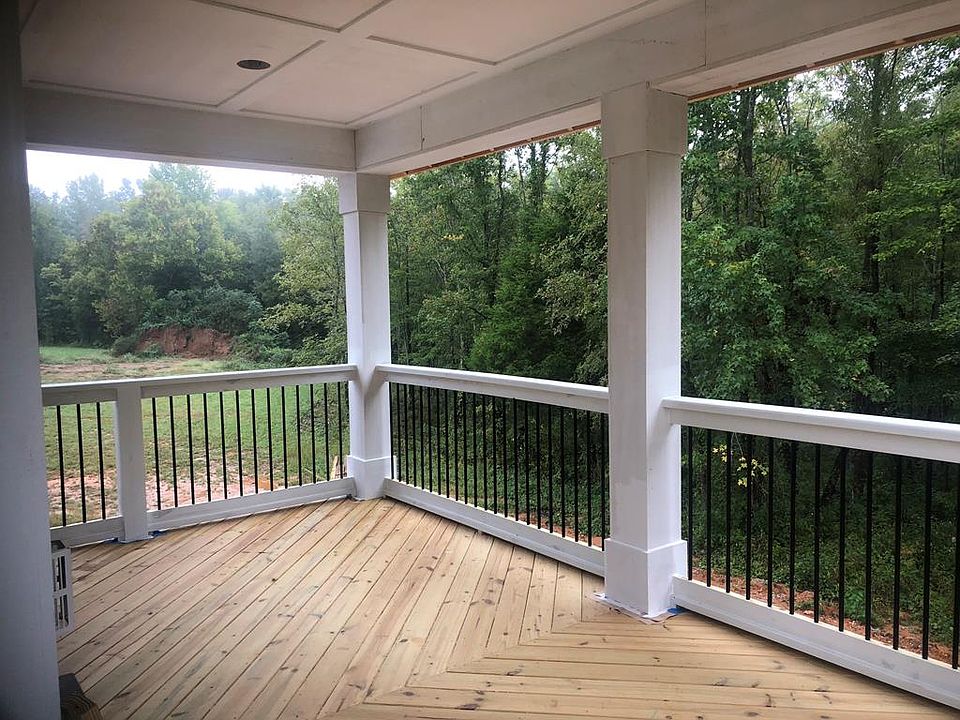 1st image of 109 Glen Abbey Dr