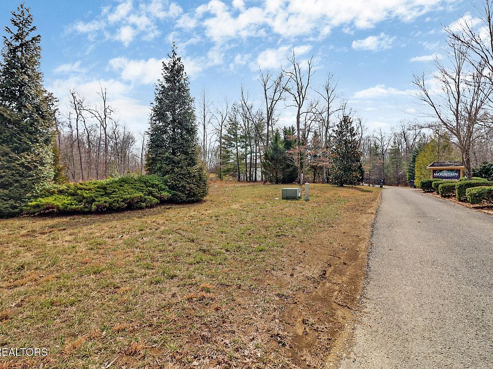 1st image of 1 Mountain Preserve Pkwy