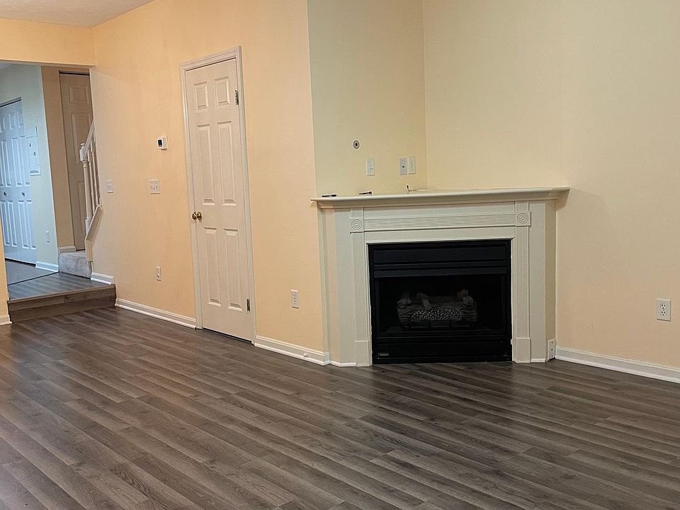 1st image of 2416 Tarpon Bay Dr