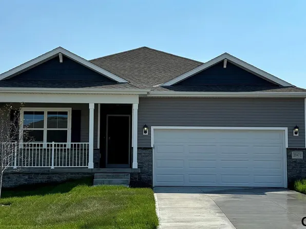 20471 Swallowtail St, Gretna, NE 68028