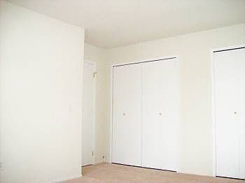 5th image of 2405 Torquay Ave APT 213