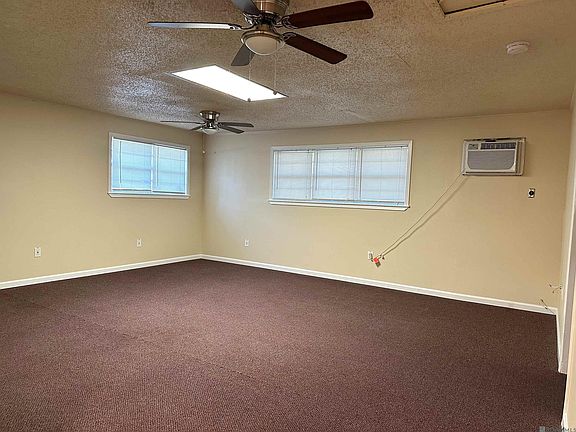 5th image of 20335 Machost Rd