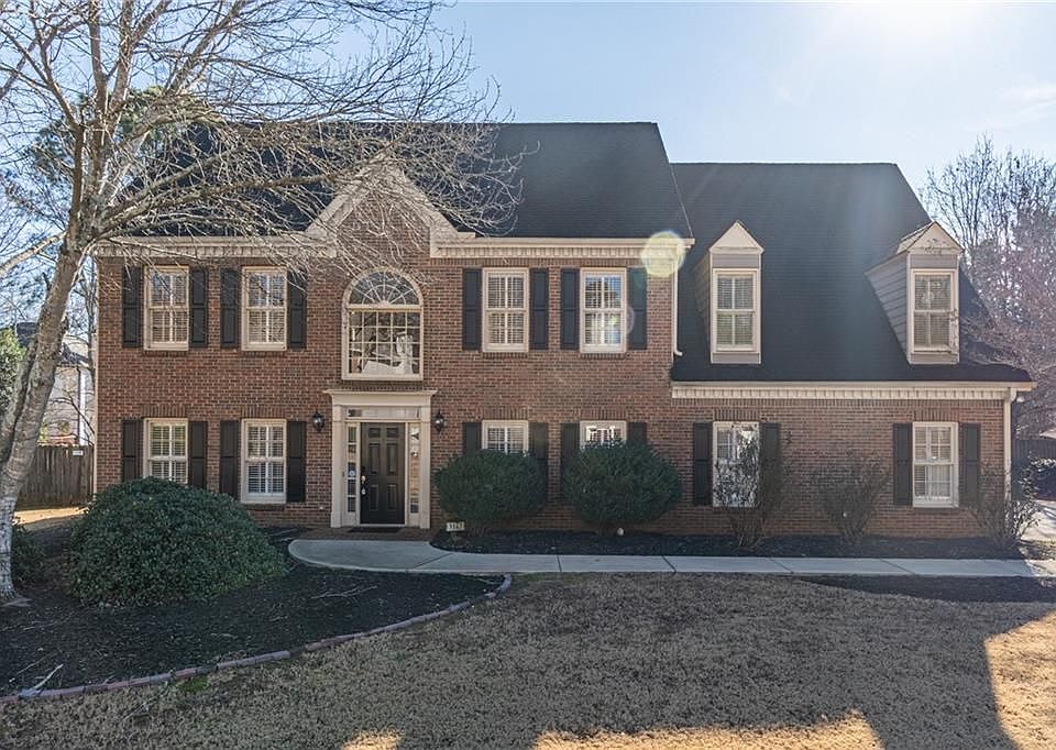 1st image of 3147 Crestmont Way NW