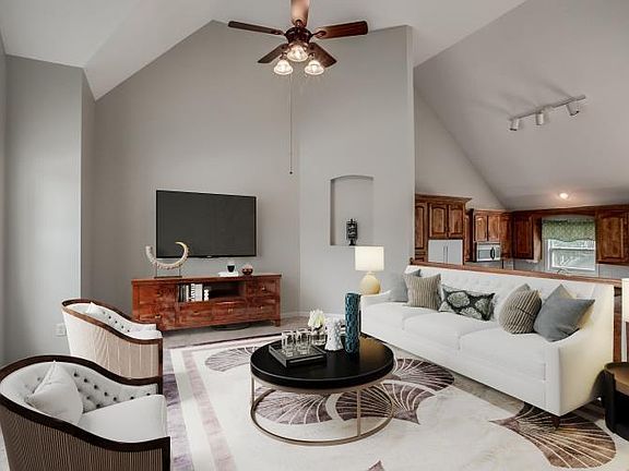 3rd image of 18109 Guinevere Ct