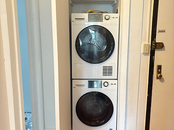 5th image of 45 W 87th St APT 5A
