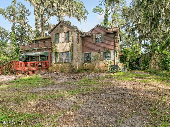 3rd image of 3521 Beauclerc Wood Ln W