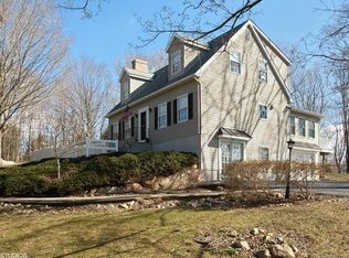 424 Boston Post Rd, East Lyme, CT 06333