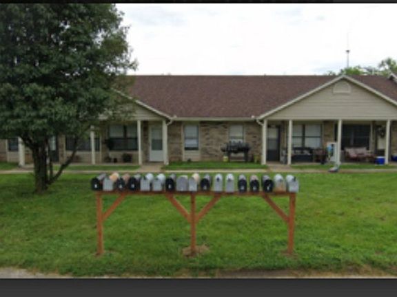 2nd image of 1292 W Ashley Rd #G