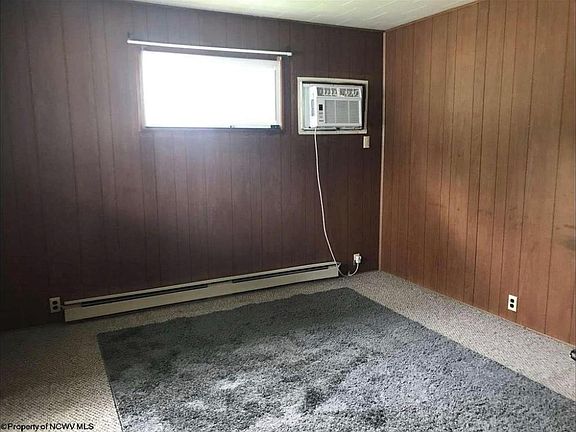 5th image of 437 Crawford Ave APT 4