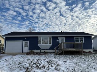 2014 Wardview Rd, Marshalltown, IA 50158