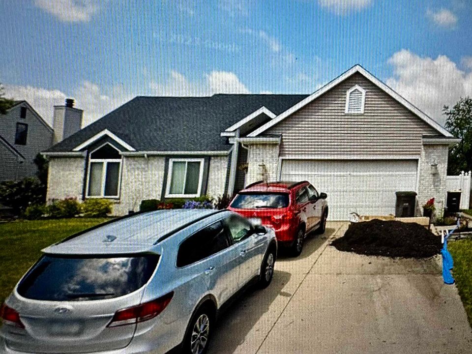 1st image of 8927 Hickory Knoll Blvd