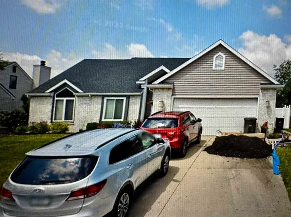 8927 Hickory Knoll Blvd, Fort Wayne, IN 46825